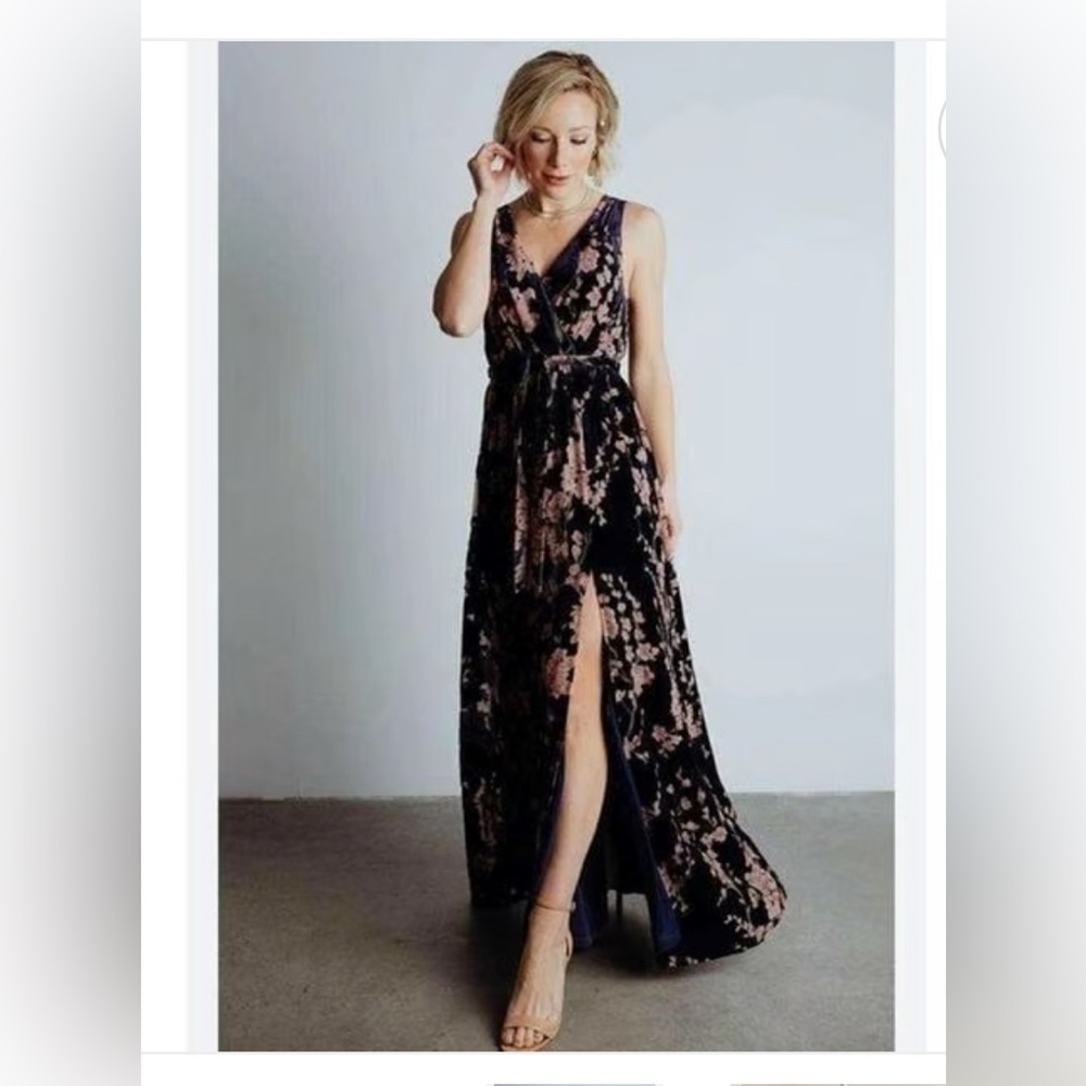 NWT Baltic Born Lennon Velvet Floral Maxi Front Slit Dress in Black $89
